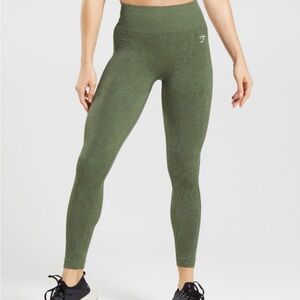 ✴️💙Gymshark Olive Seamless Animal print High-Waist Leggings
